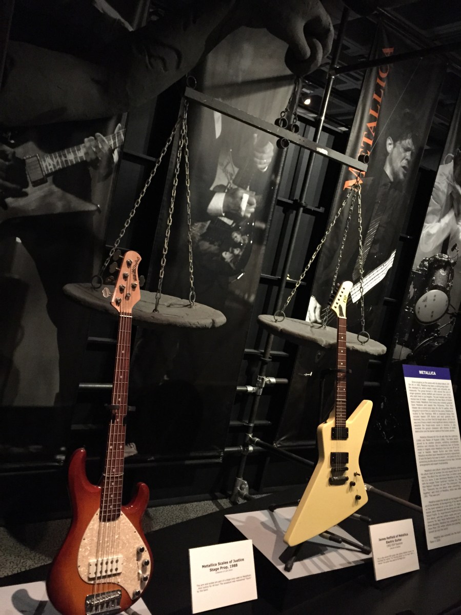 Metallica Display